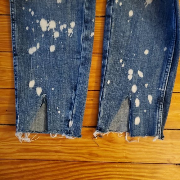 ZARA Trafaluc Denimwear Distressed Bleach Splattered Jeans Raw Hem Sz 6 US - Picture 6 of 7